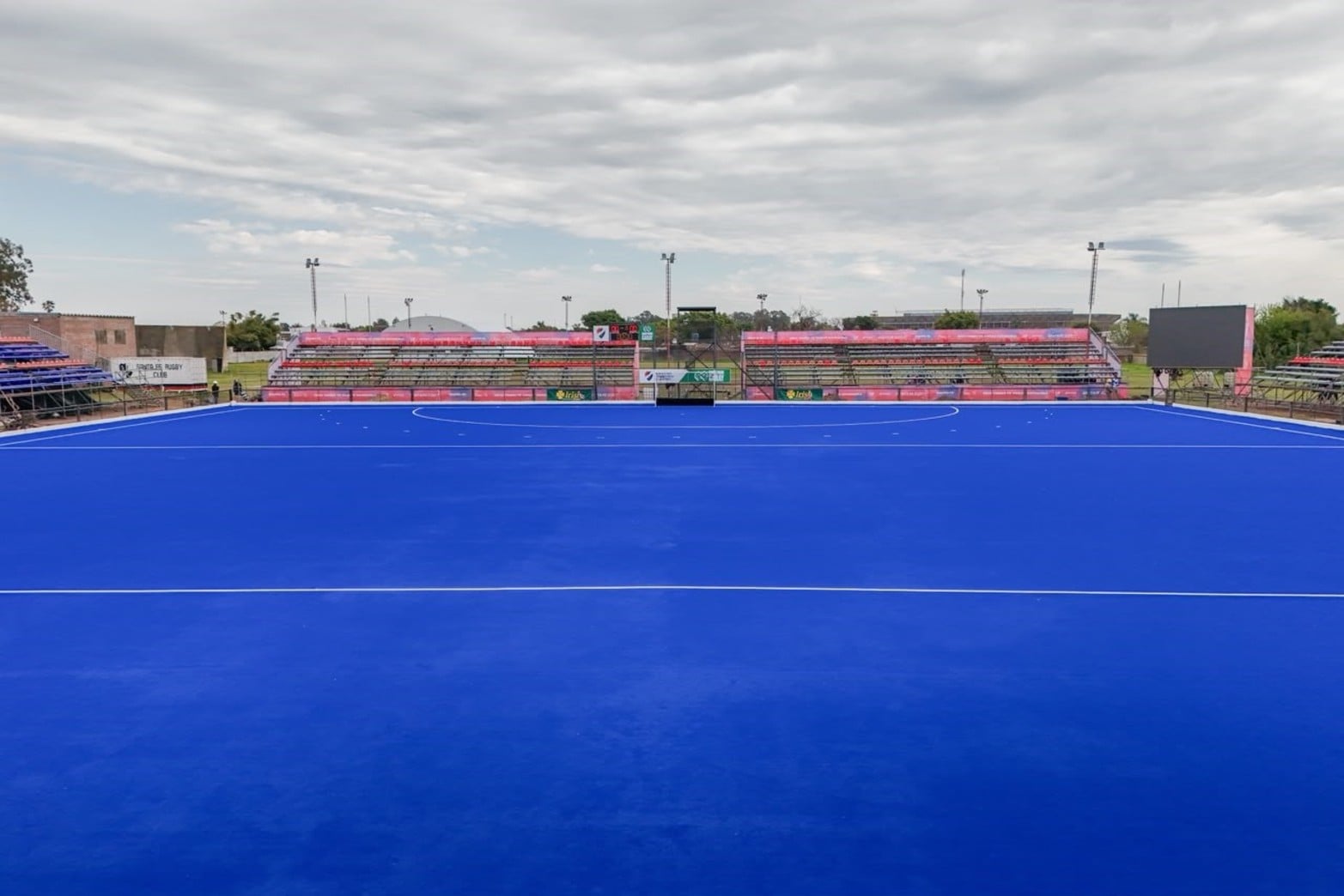 Juegos Suramericanos 2026: la nueva pista de atletismo, el Invencible Santa Fe, las canchas de hockey y la Capiplaza.