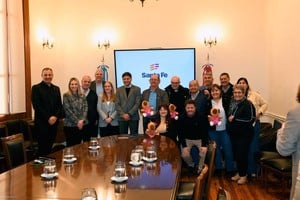 Las instituciones se reunieron con el gobernador este jueves. Foto: Flavio Raina
