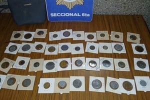 Las monedas quedaron en calidad de secuestro en sede policial. Foto: Gentileza