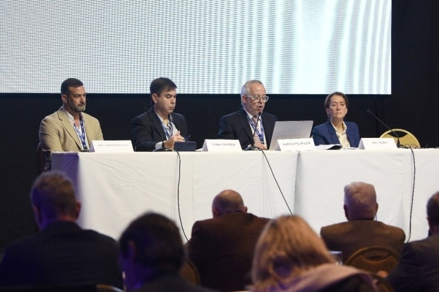 Martín Etchevers: “La inteligencia artificial desafía la sustentabilidad de los medios y obliga a construir nuevas respuestas”