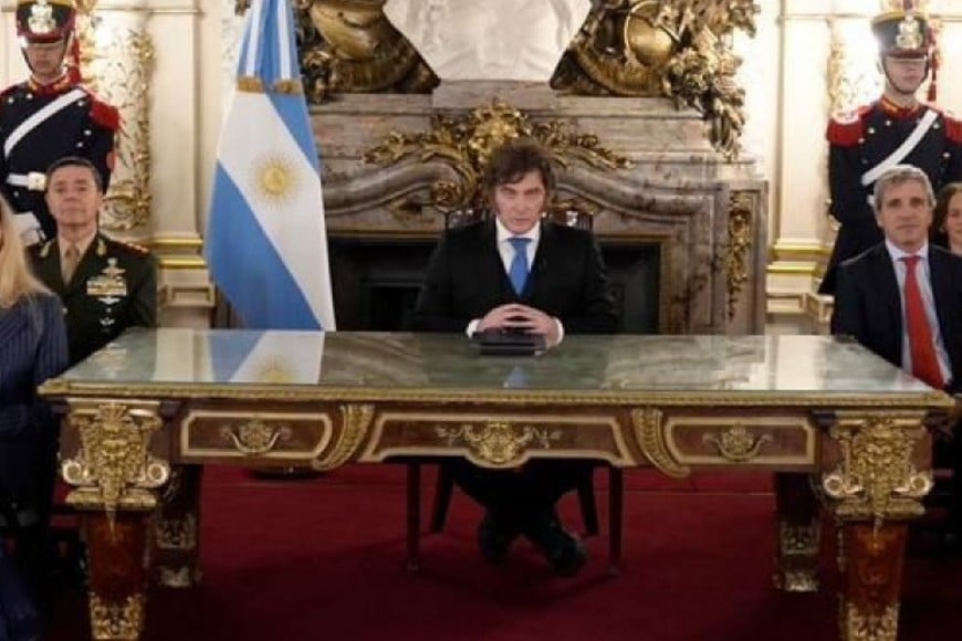El presidente Javier Milei se refiere al tema Malvinas por cadena nacional.