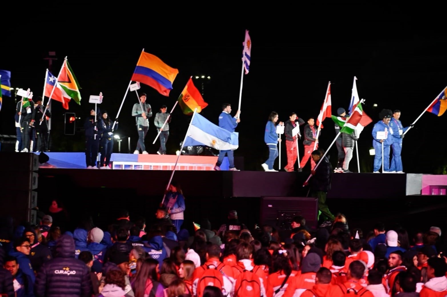 Se realizó la apertura de los Juegos Suramericanos 2026 en el Monumento de la Bandera, Rosario. 