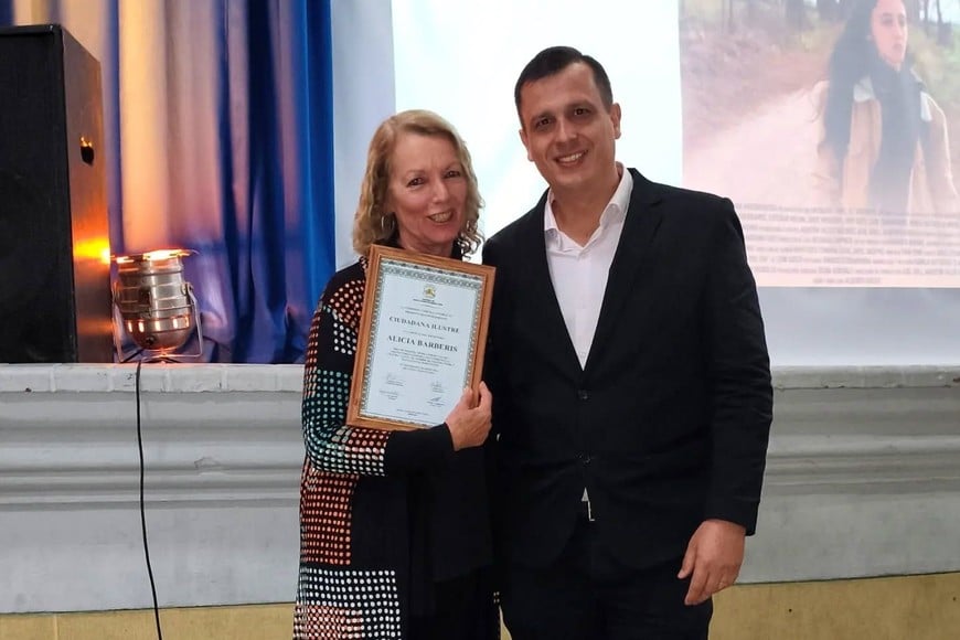 La localidad incorporó a Alicia Barberis y Alberto Gieco al reconocimiento de Ciudadanos Ilustres