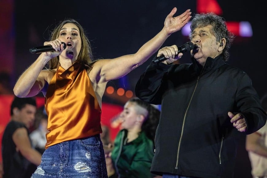 La ceremonia reunirá a destacados artistas de la música nacional y santafesina.