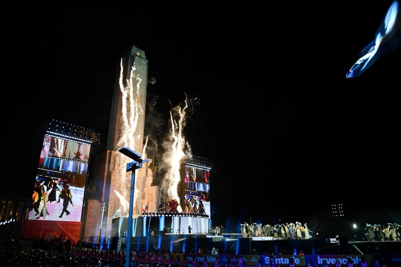 Se realizó la apertura de los Juegos Suramericanos 2026 en el Monumento de la Bandera, Rosario. 