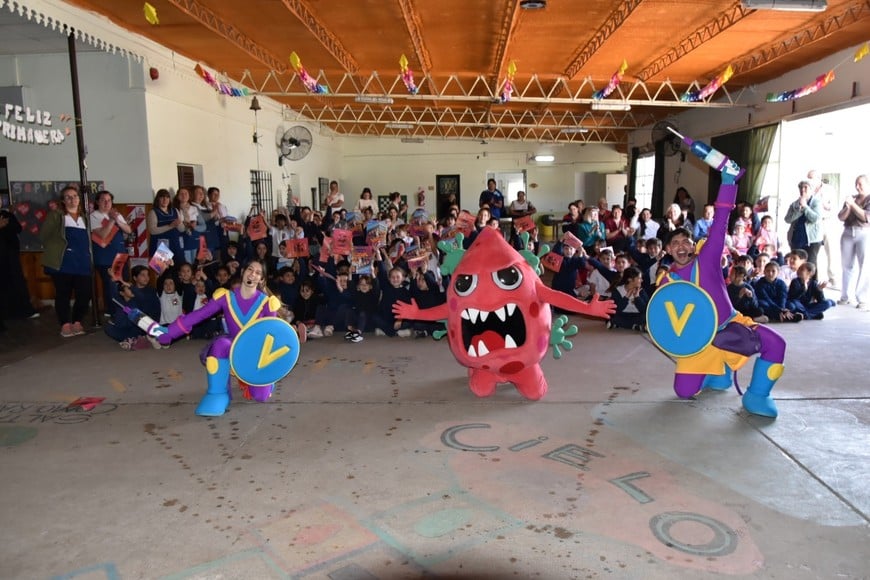 La jornada combinó actividades lúdicas y pedagógicas con el acompañamiento de los equipos de salud