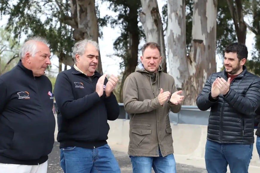 Edgardo y Luis Pieraccini junto a Juan Ignacio Pellegrini y Leonel Chiarella.