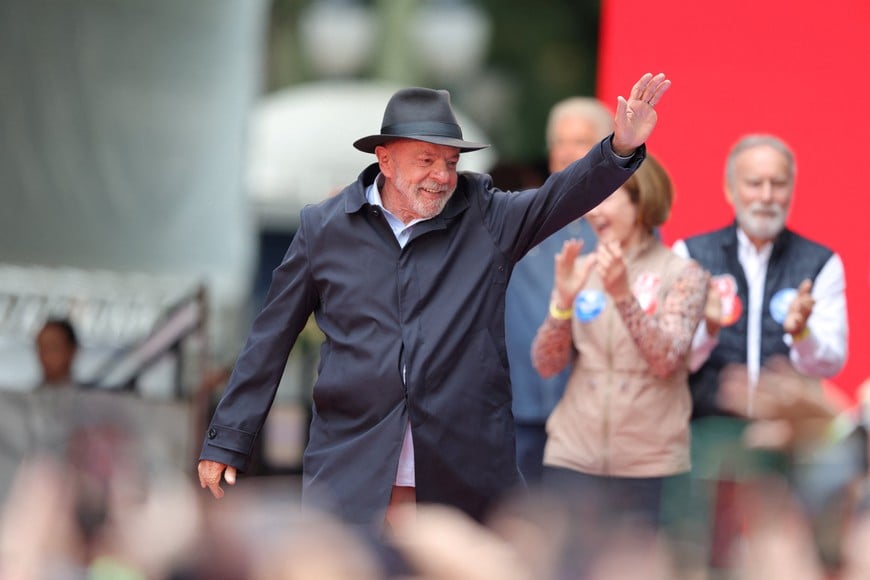 Brazilian President Luiz Inacio Lula da Silva, a candidate for reelection for the Workers' Party (PT), arrives to attend a campaign rally in Curitiba, Brazil, September 12, 2026. REUTERS/Rodolfo Buhrer