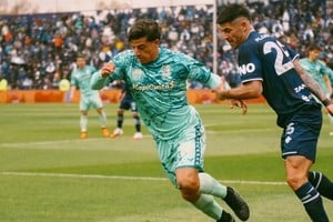 Independiente Rivadavia le ganó a Aldosivi y quedó en lo más alto de la Tabla Anual