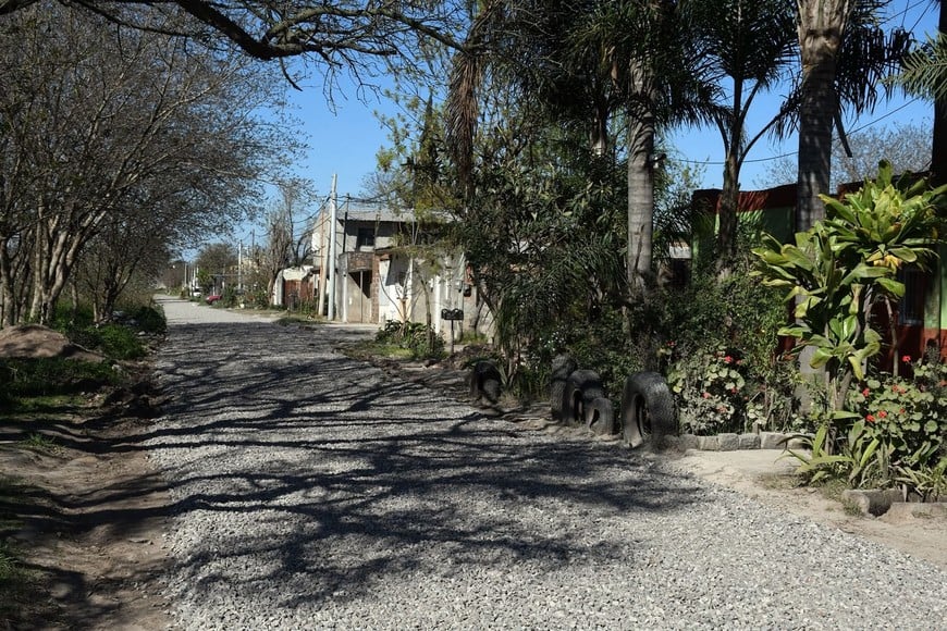 El municipio busca avanzar hacia una ciudad sin calles de tierra.