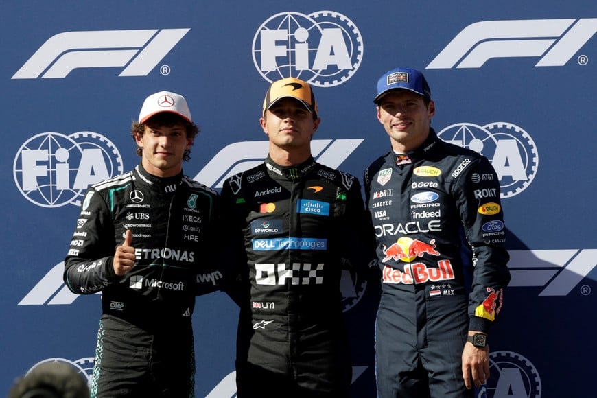 Formula One F1 - Spanish Grand Prix - Madring, Madrid, Spain - September 12, 2026
McLaren's Lando Norris celebrates after finishing in pole position during qualifying with second placed Mercedes' Andrea Kimi Antonelli and third placed Red Bull's Max Verstappen REUTERS/Violeta Santos Moura