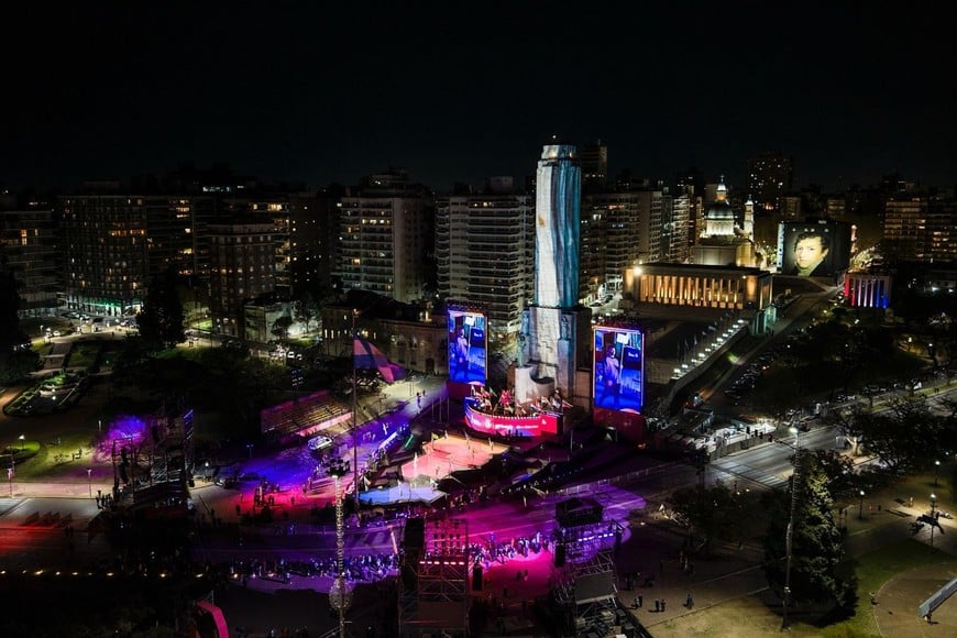 El Monumento Nacional a la Bandera será escenario de la apertura oficial.