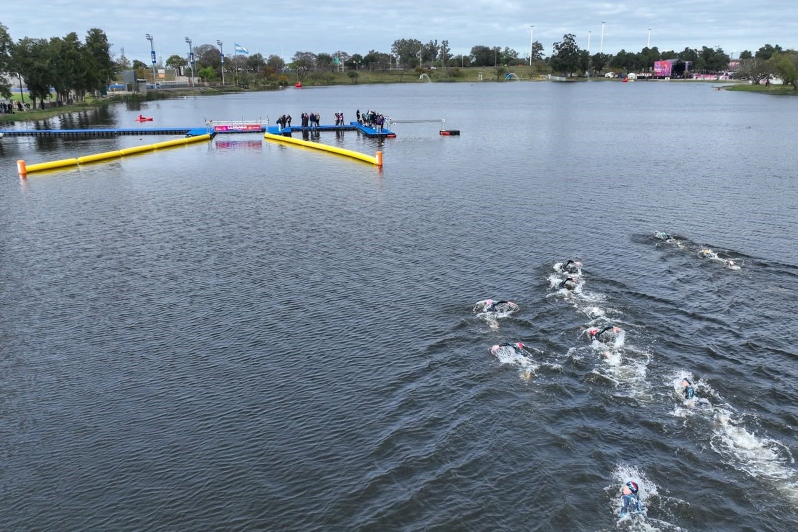 El lago del Parque del Sur el escenario de la competición matutina.