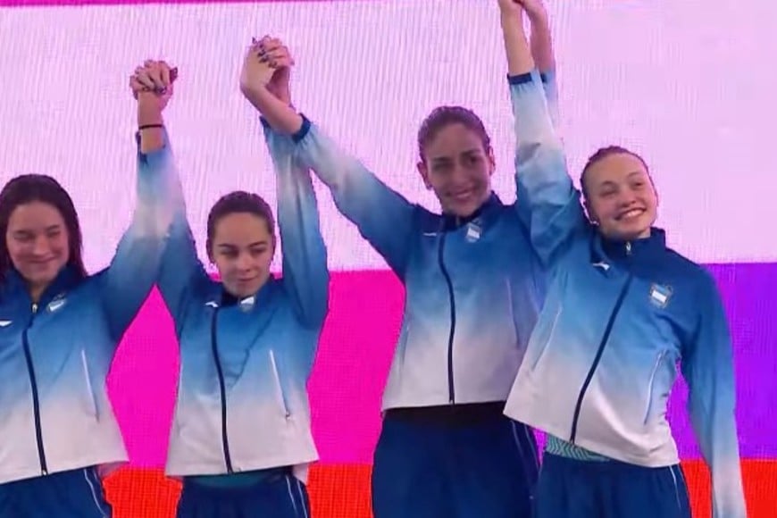 El equipo argentino festeja el buen resultado.