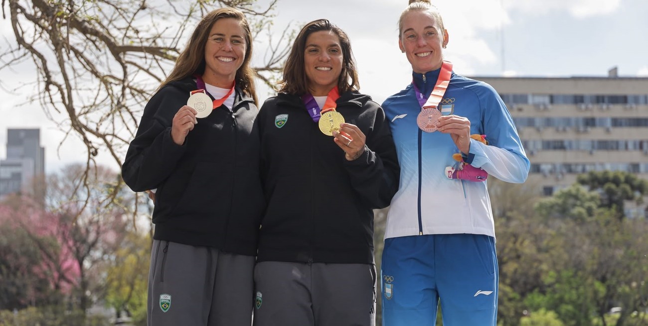 Primera medalla para Argentina: la santafesina Imwinkelried fue bronce en Aguas Abiertas