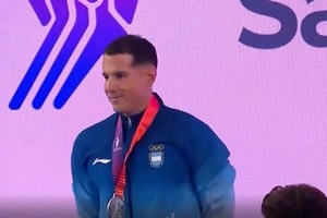 Santiago Grassi durante la premiación.