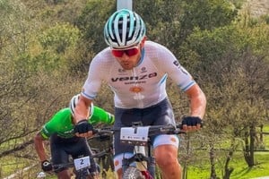 Fernando Contreras hizo historia y le dio otro oro a Argentina en Mountain Bike