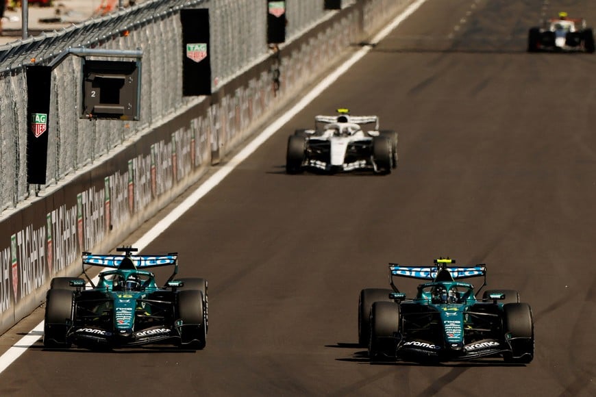Formula One F1 - Spanish Grand Prix - Madring, Madrid, Spain - September 13, 2026
Aston Martin's Lance Stroll and Aston Martin's Fernando Alonso in action during the race REUTERS/Jon Nazca