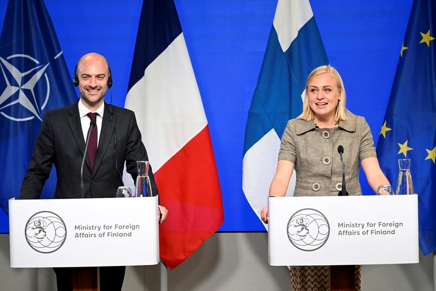 Finnish Foreign Minister Elina Valtonen and Minister for Europe and Foreign Affairs of France Jean-Noel Barrot attend a press conference, in Helsinki, Finland, on September 14, 2026. Lehtikuva/Mikko Stig via REUTERS ATTENTION EDITORS - THIS IMAGE WAS PROVIDED BY A THIRD PARTY. NO THIRD PARTY SALES. NOT FOR USE BY REUTERS THIRD PARTY DISTRIBUTORS. FINLAND OUT. NO COMMERCIAL OR EDITORIAL SALES IN FINLAND.