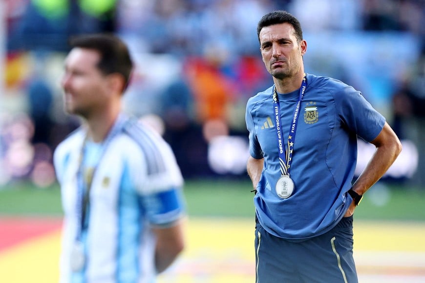 Soccer Football - FIFA World Cup 2026 - Final - Spain v Argentina - New York/New Jersey Stadium, East Rutherford, New Jersey, U.S. - July 19, 2026
Argentina coach Lionel Scaloni looks dejected after losing the World Cup final REUTERS/Agustin Marcarian