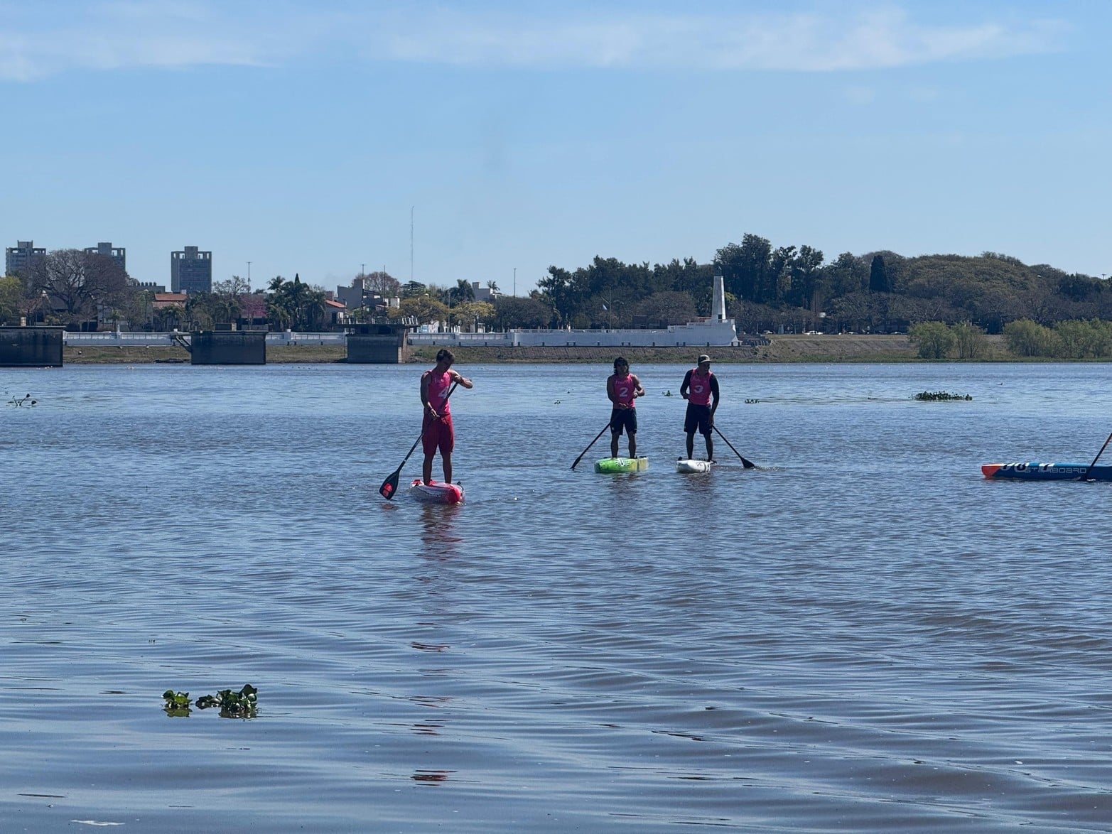 Argentina dominó el Stand Up Paddle con dos oros y cuatro medallas en Santa Fe 2026.