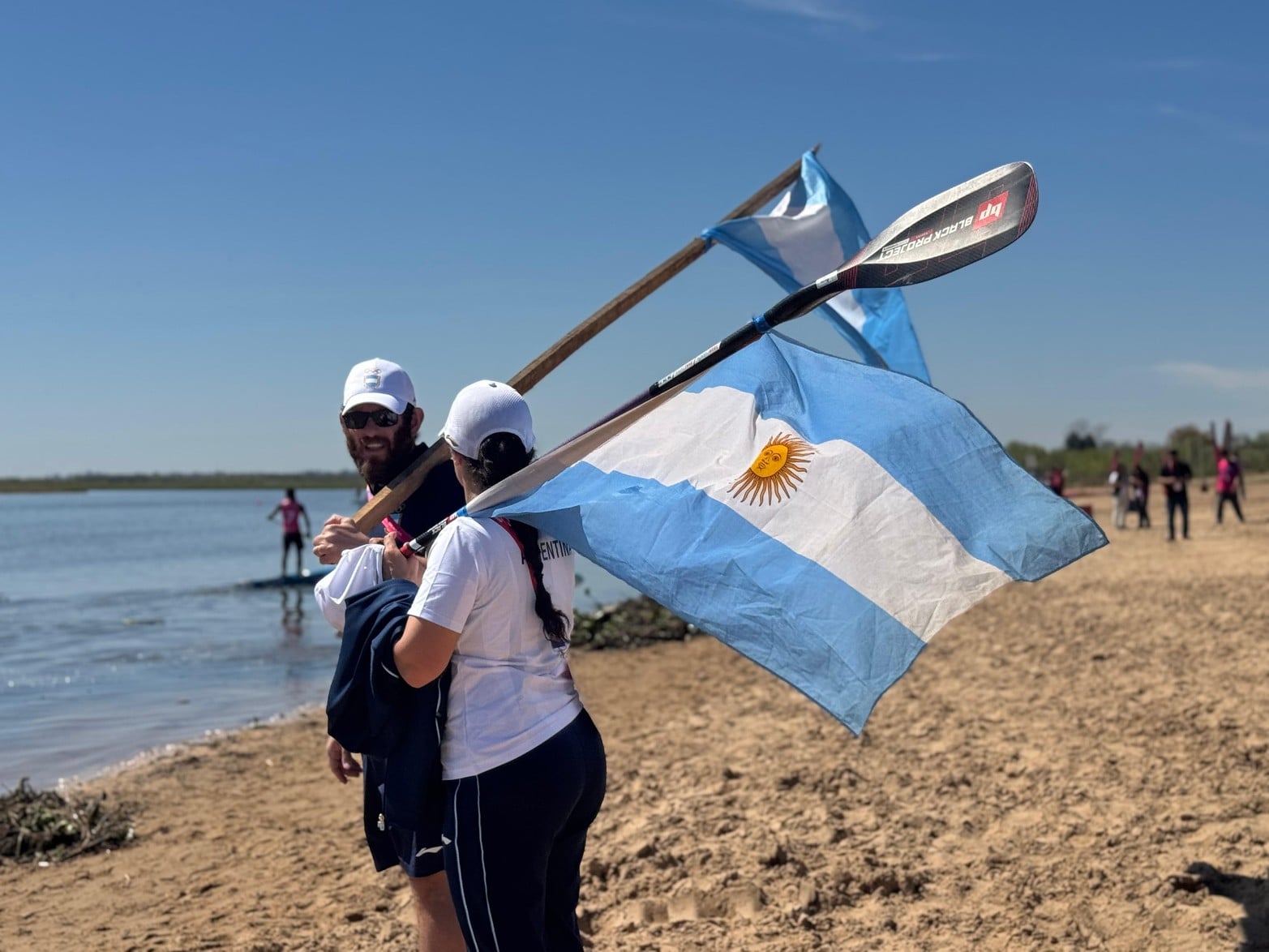 Argentina dominó el Stand Up Paddle con dos oros y cuatro medallas en Santa Fe 2026.