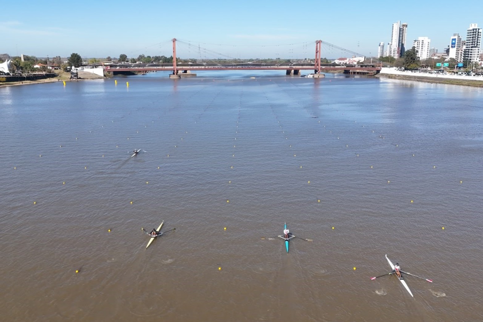 Comenzó la competencia de remo convencional de los XIII Juegos Suramericanos Santa Fe 2026.