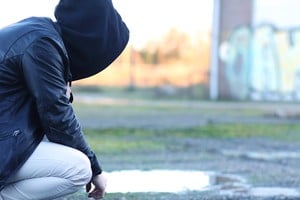 Consumo y venta de estupefacientes vinculado a menores, la grave de denuncia.