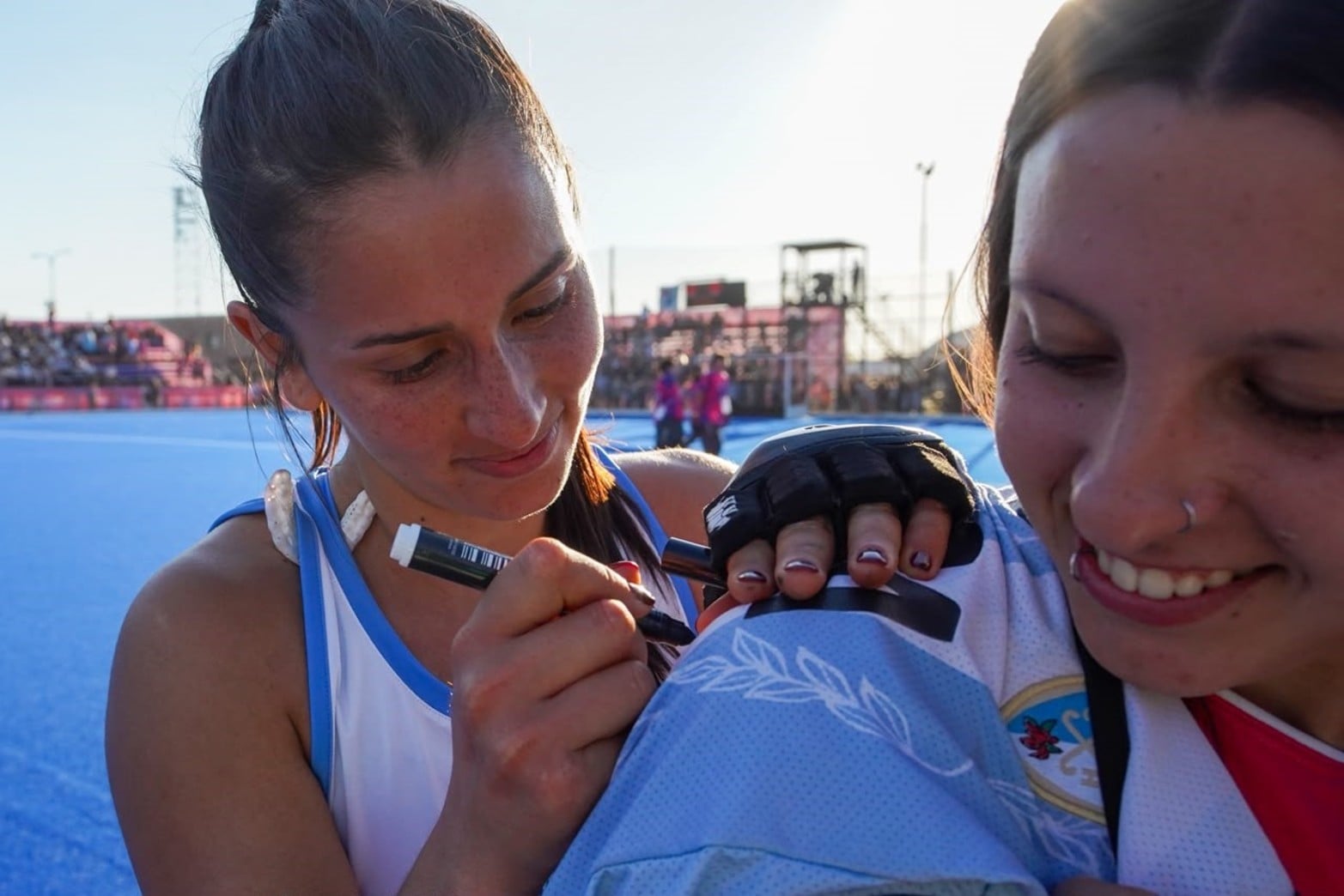 Los Leonas saludando al público post partido vs. Uruguay por los Juegos Suramericanos 2026.