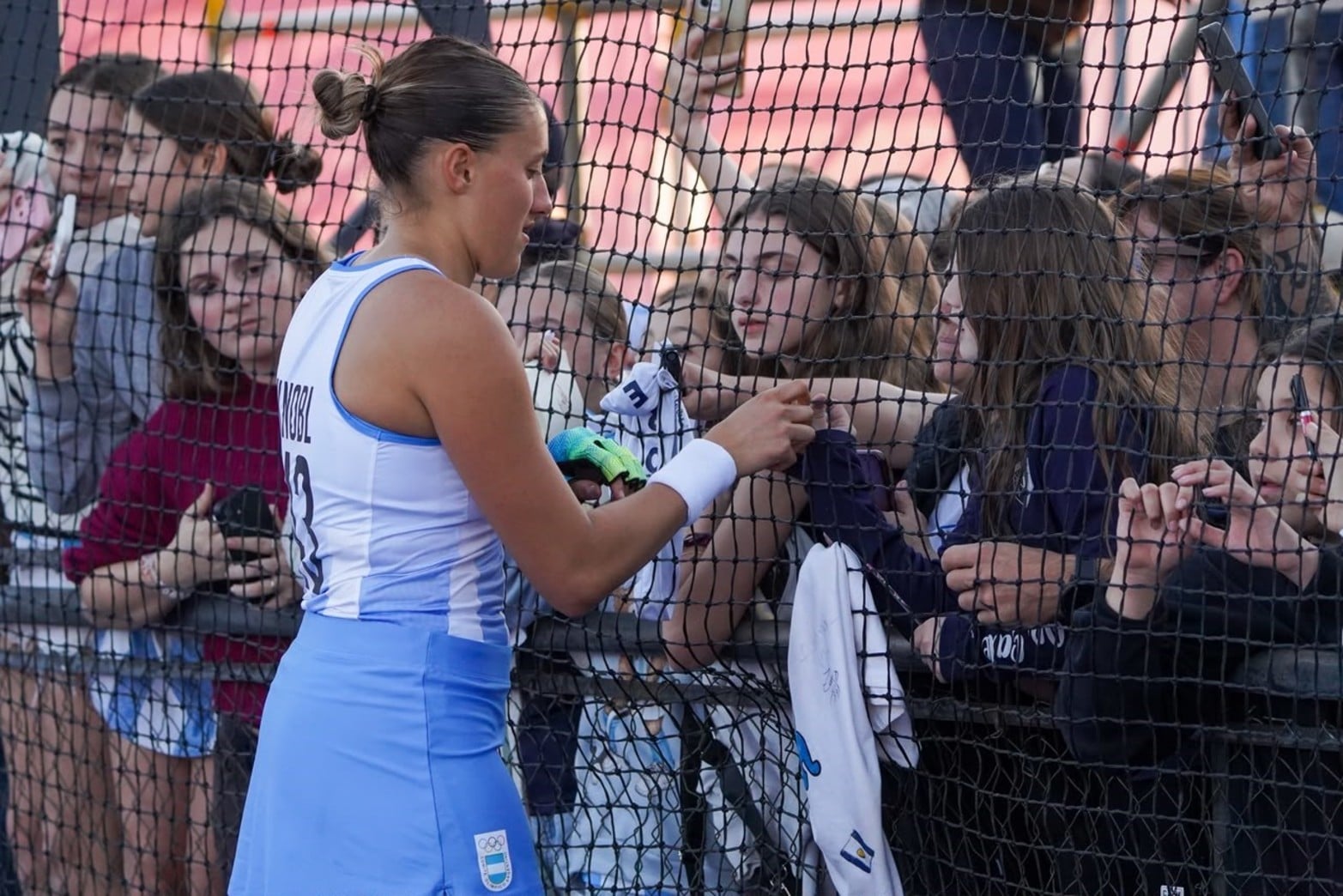 Los Leonas saludando al público post partido vs. Uruguay por los Juegos Suramericanos 2026.