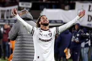Soccer Football - Copa Libertadores - Quarter Final - Second Leg - Platense v Fluminense - Estadio Ciudad de Vicente Lopez, Buenos Aires, Argentina - September 15, 2026
Fluminense's Guga celebrates after the match REUTERS/Agustin Marcarian