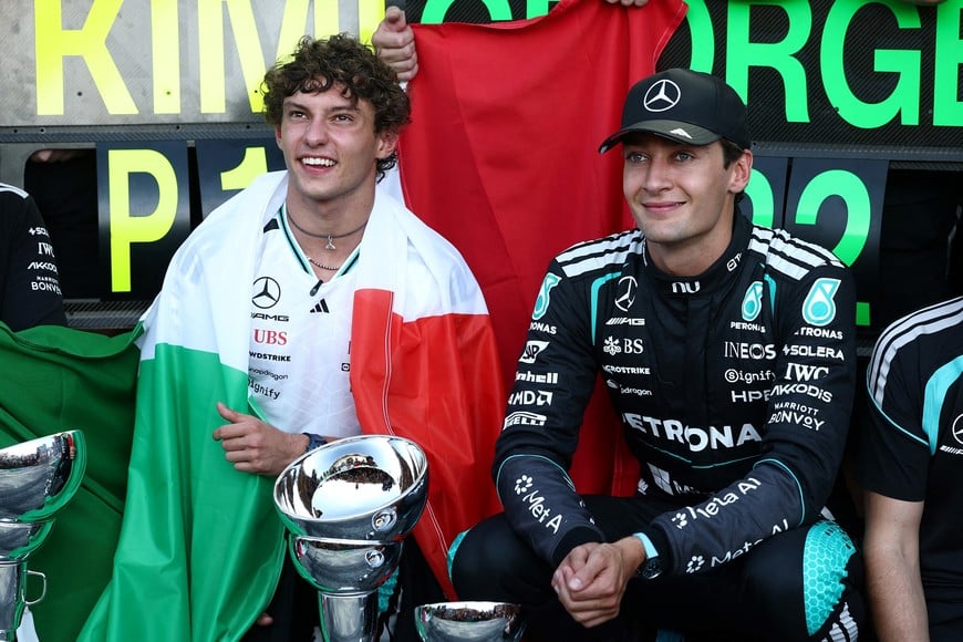 Formula One F1 - Italian Grand Prix - Autodromo Nazionale Monza, Monza, Italy - September 6, 2026
Mercedes' Andrea Kimi Antonelli celebrates after winning the race with second placed Mercedes' George Russell REUTERS/Guglielmo Mangiapane