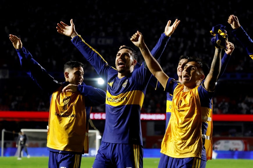 Soccer Football - Copa Sudamericana - Quarter Final - Second Leg - Sao Paulo v Boca Juniors - Cicero Pompeu de Toledo Stadium, Sao Paulo, Brazil - September 15, 2026
Boca Juniors players celebrate after the match REUTERS/Alex Silva