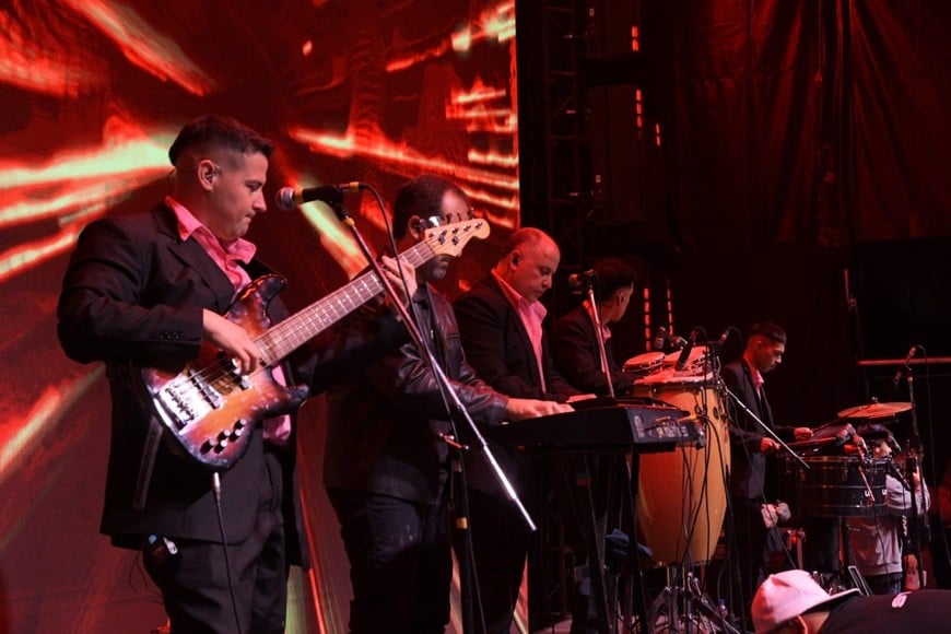 La música volvió a reunir a miles de personas alrededor de los Juegos Suramericanos. Foto: Manuel Fabatía.