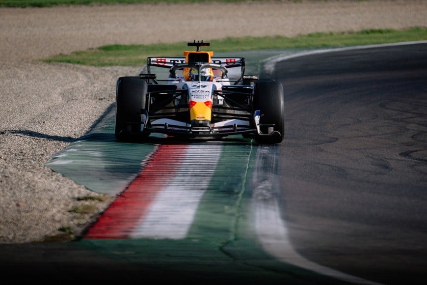 Ferrari y Racing Bulls fueron los equipos encargados de cerrar el programa