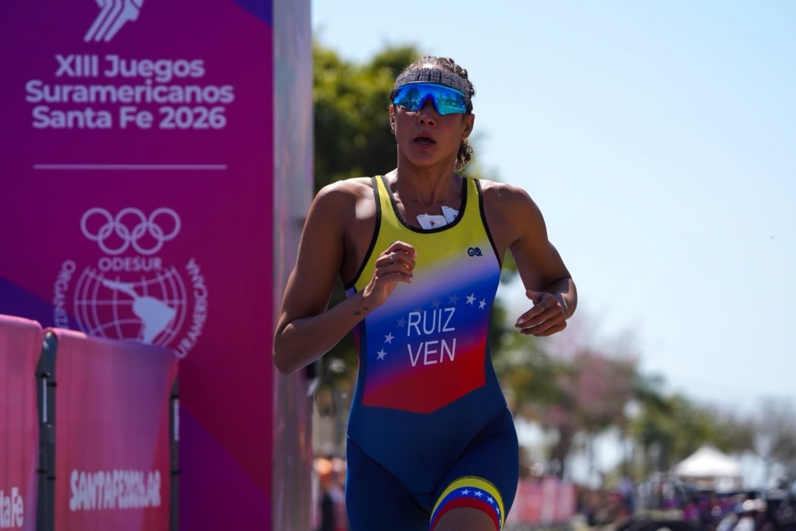 El triatlón femenino reunió a representantes de distintos países en una de las pruebas de resistencia de los Juegos Suramericanos Santa Fe 2026.