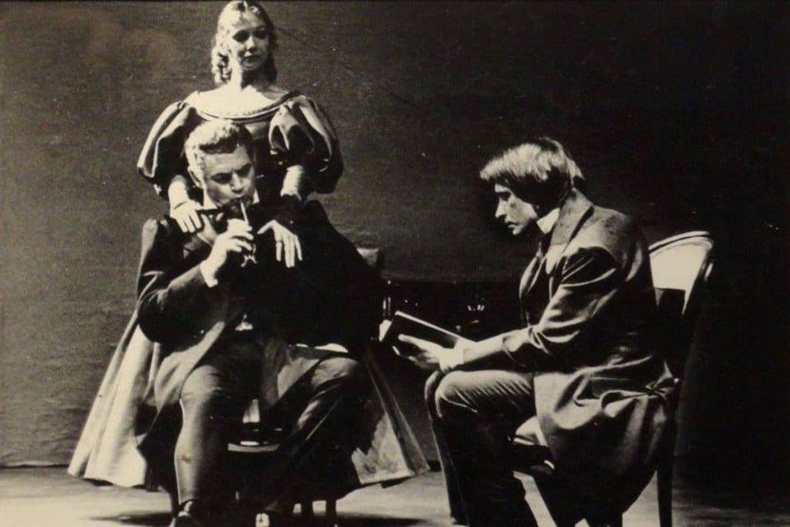 Soledad Silveyra, Lautaro Murúa y Oscar Martínez en “La malasangre” (1982).