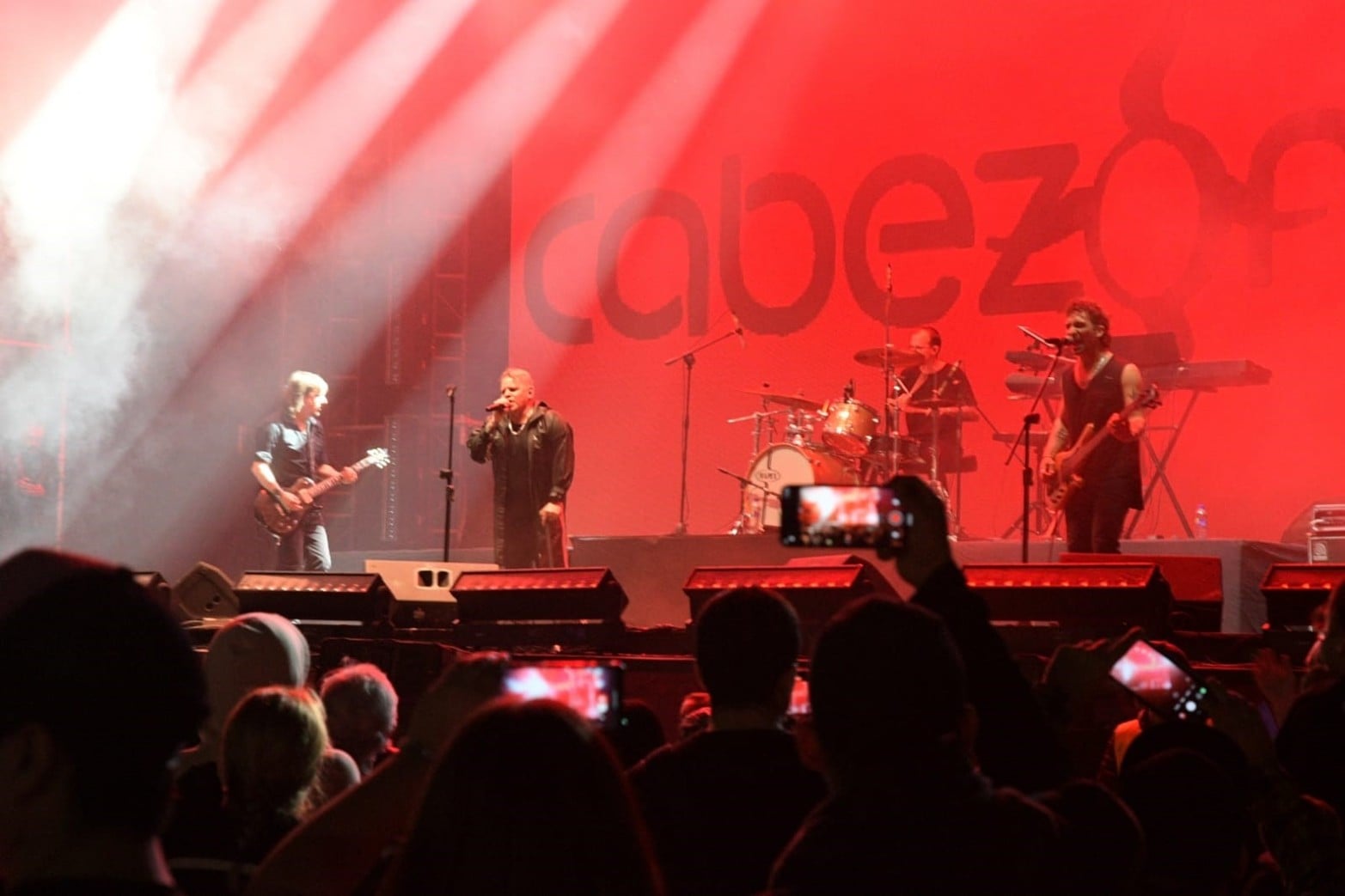 Cabezones en el Fan Fest de la sexta jornada de los Juegos Suramericanos en Santa Fe.