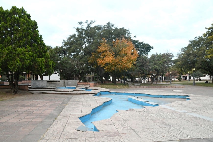 La fuente del Paseo de las Tres Culturas. Manuel Fabatía