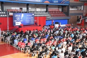 Unión vuelve a apostar por la capacitación y el desarrollo de su fútbol formativo. Guillermo Di Salvatore