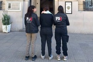 La mujer policía fue aprehendida por falso testimonio. Foto: El Litoral