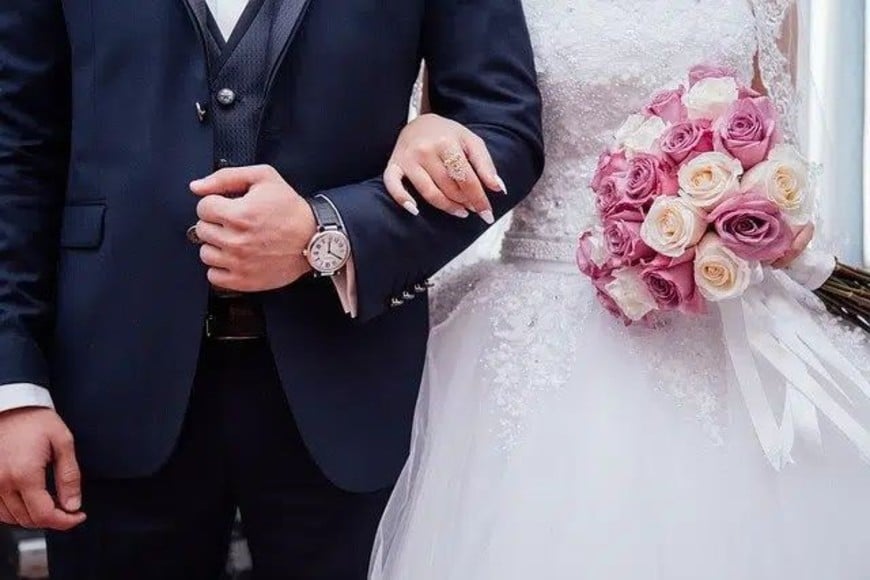 Denuncian a la jefa del Registro Civil de Coronda y a una cuidadora de enfermos por un casamiento irregular