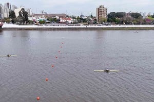 La Setúbal como pista de remo.