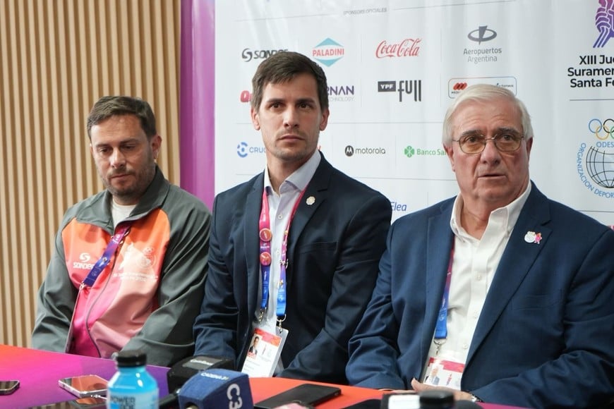 Mario Moccia, Leonardo Viotti y Mauricio Basso destacaron el impacto de la competencia en la ciudad y el potencial que dejan los nuevos escenarios deportivos para futuros eventos. Crédito: Suramericanos