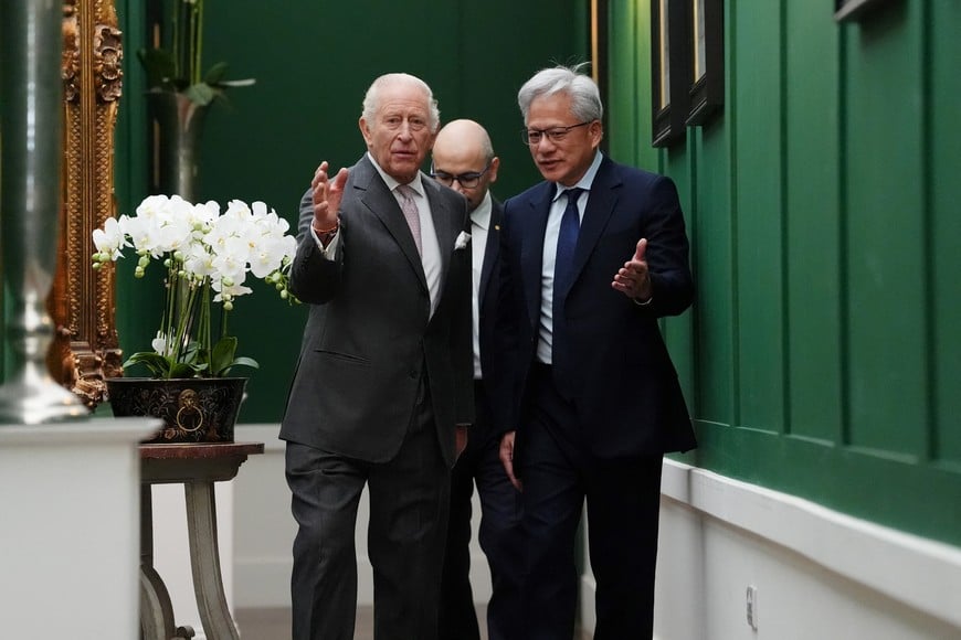 Britain's King Charles walks with Demis Hassabis and Nvidia CEO Jensen Huang to a meeting for leaders from the artificial intelligence (AI) sector, Government, and thought leaders to discuss how AI can be developed and deployed in ways that benefit society, at Dumfries House in Cumnock, Britain, September 17, 2026. Jonathan Brady/Pool via REUTERS