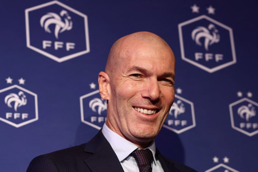 Soccer Football - French Football Federation unveil Zinedine Zidane as new head coach - French Federation Headquarters, Paris, France - July 28, 2026
Zinedine Zidane poses for a photograph after being unveiled as the new head coach of France senior men's football team REUTERS/Abdul Saboor
