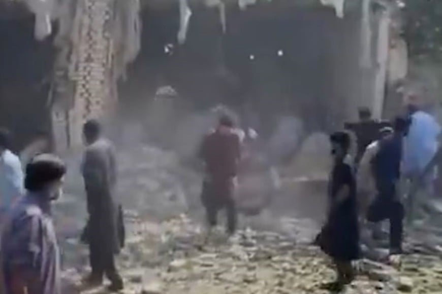 El ataque ocurrió cuando un vehículo cargado con explosivos se estrelló contra el lugar