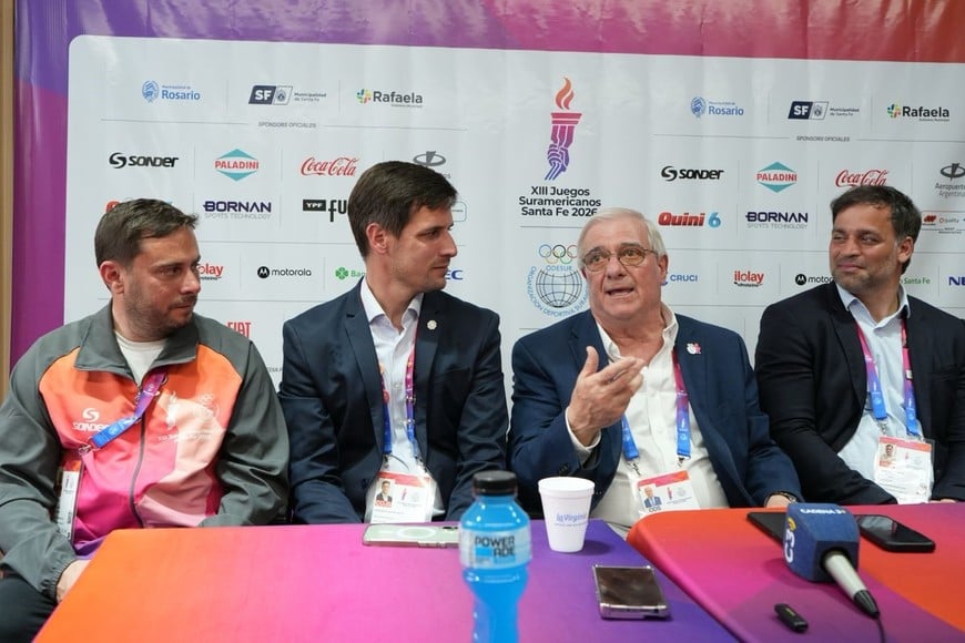 Mario Moccia, Leonardo Viotti y Mauricio Basso destacaron el impacto de la competencia en la ciudad y el potencial que dejan los nuevos escenarios deportivos para futuros eventos. Crédito: Suramericanos