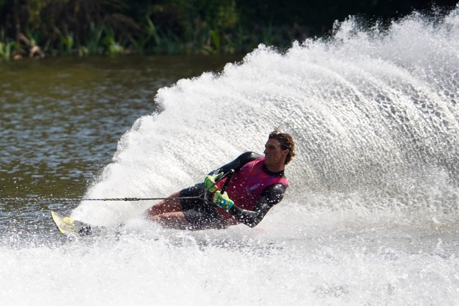 Se disputan las clasificaciones de Wakeboard en el Lago del Parque del Sur de Santa Fe.