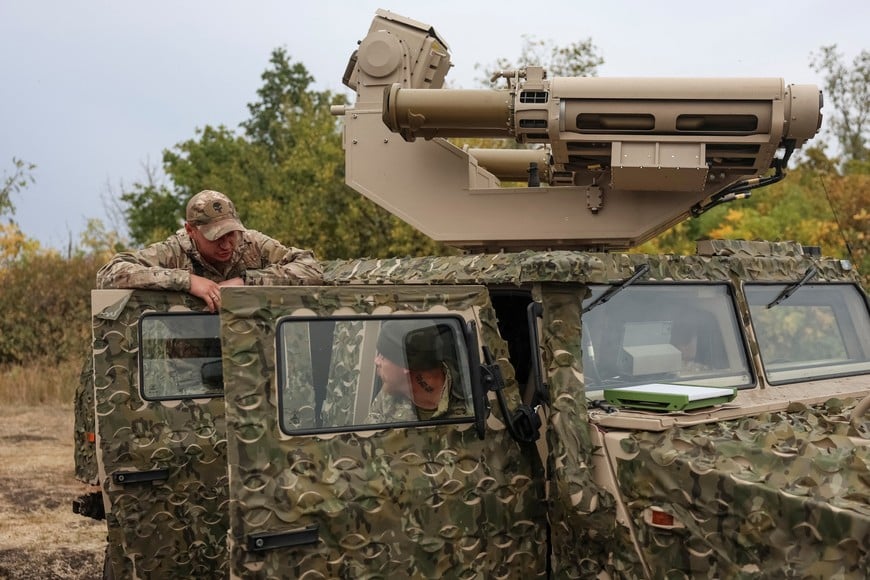 A crew of the RapidRanger a lightweight, highly mobile short-range air defence system, from the 1030th Anti-Aircraft Missile and Artillery Regiment “Aquila” of the 3rd Army Corps’ of the Ukrainian Armed Forces attend a combat mission, amid Russia's attack on Ukraine, in Kharkiv region, Ukraine September 16, 2026. REUTERS/Anatolii Stepanov